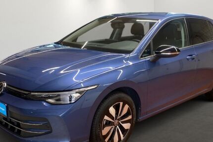 VW Golf 21.268 km 27.990 &euro; Düsseldorf 40233