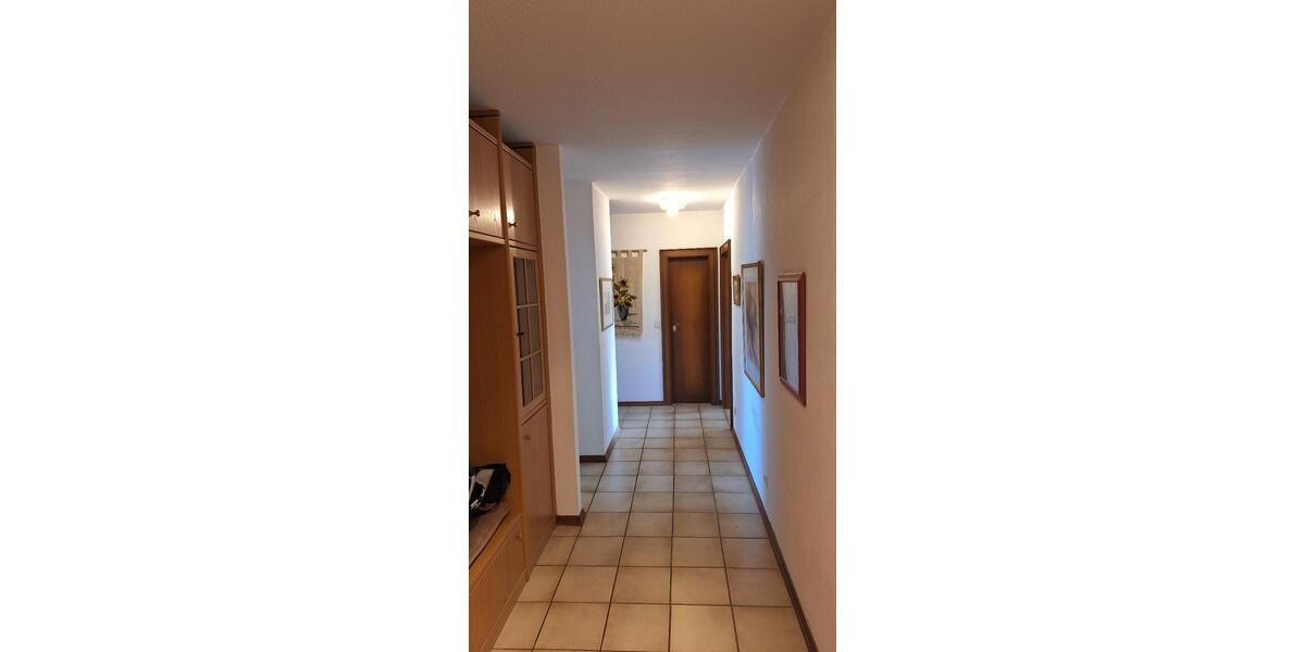 Etagenwohnung Dormagen - 3 Zimmer, 87 m&sup2;, 210.000&euro; | Angebot:27096102