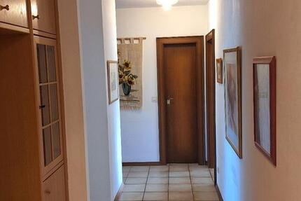 Wohnung Dormagen - 3 Zimmer, 87 m&sup2;, 210.000&euro; | Angebot:27096102