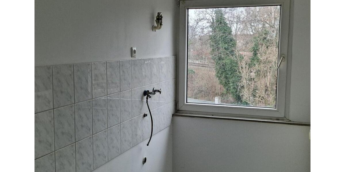 Etagenwohnung Duisburg Mittelmeiderich - 3 Zimmer, 74 m&sup2;, 630&euro; | Angebot:25614422