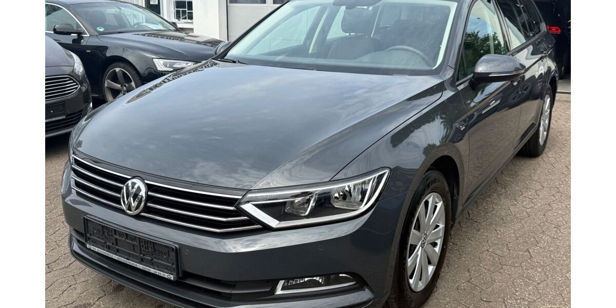 VW Passat 152.403 km 12.898 &euro; Heiligenhaus 42579