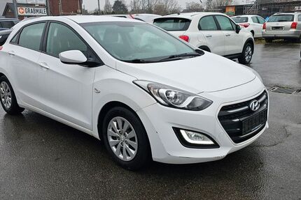 Hyundai i30 196.000 km 5.800 &euro; Neuss 41469