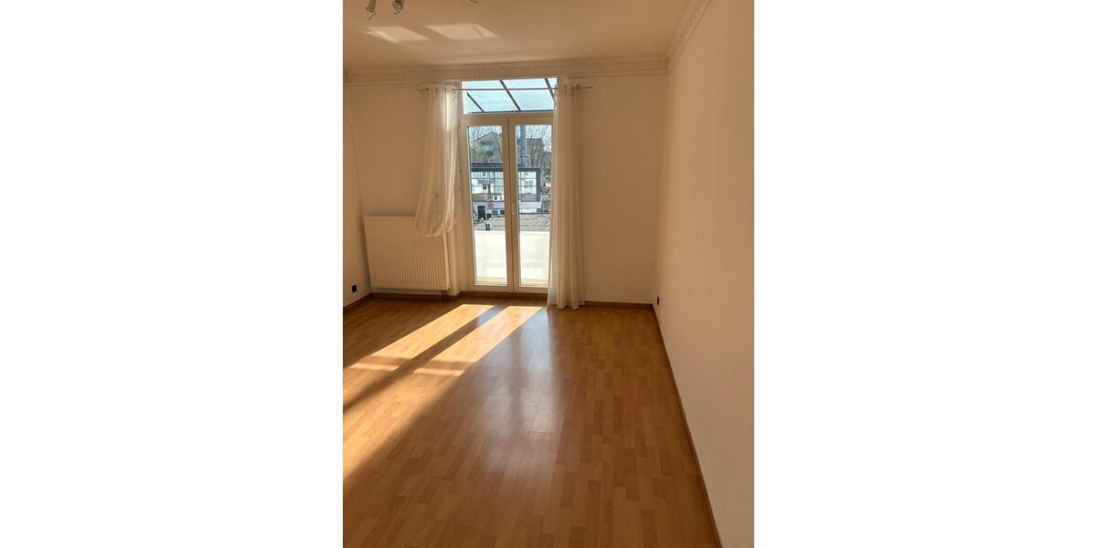 Etagenwohnung Remscheid Lüttringhausen - 3 Zimmer, 87 m&sup2;, 550&euro; | Angebot:25944928