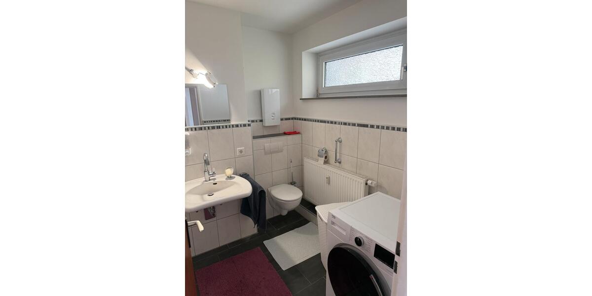 Etagenwohnung Leichlingen (Rheinland) - 2 Zimmer, 61 m&sup2;, 380&euro; | Angebot:25907532