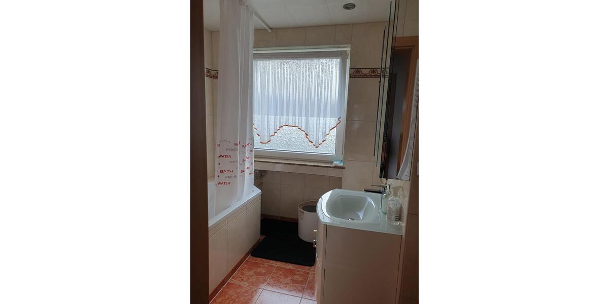 Etagenwohnung Duisburg Hamborn - 3 Zimmer, 78 m&sup2;, 100.000&euro; | Angebot:26603481