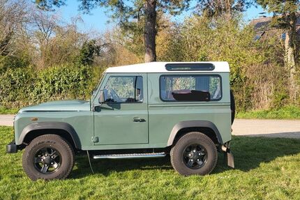 Land Rover Defender 120.000 km 32.500 &euro; Korschenbroich 41352