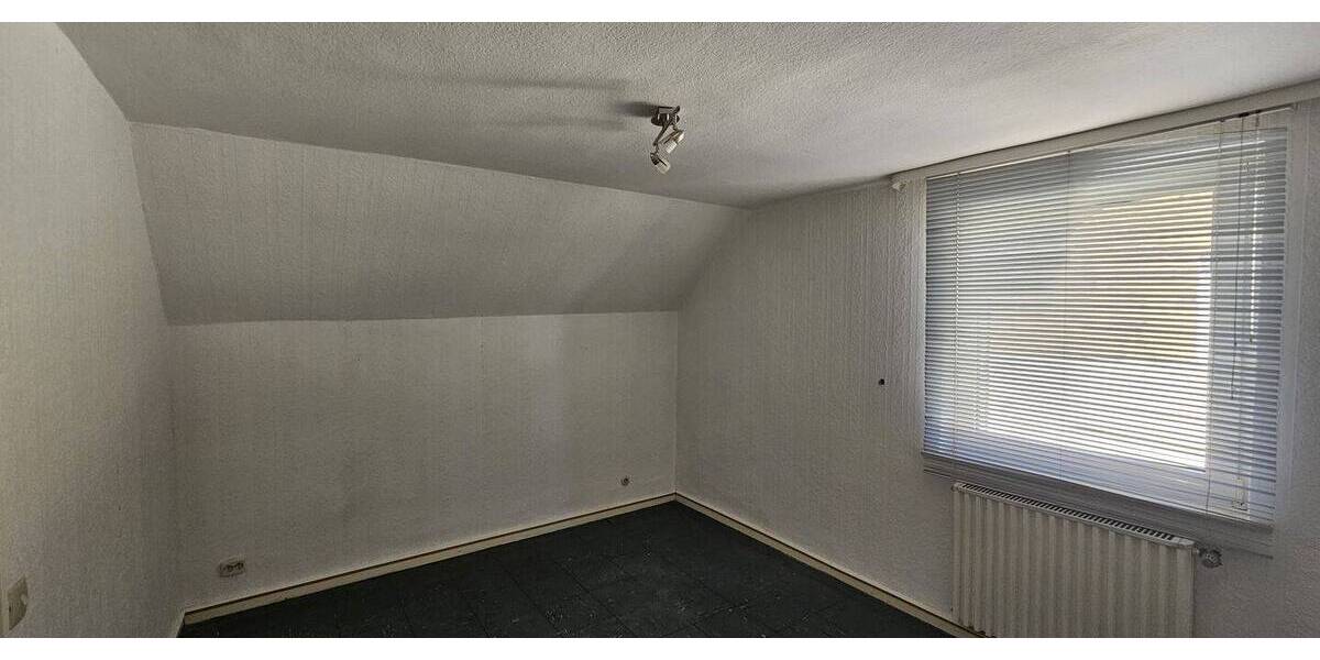 Doppelhaushälfte Essen Altenessen-Süd - 6 Zimmer, 132 m&sup2;, 335.000&euro; | Angebot:26585836