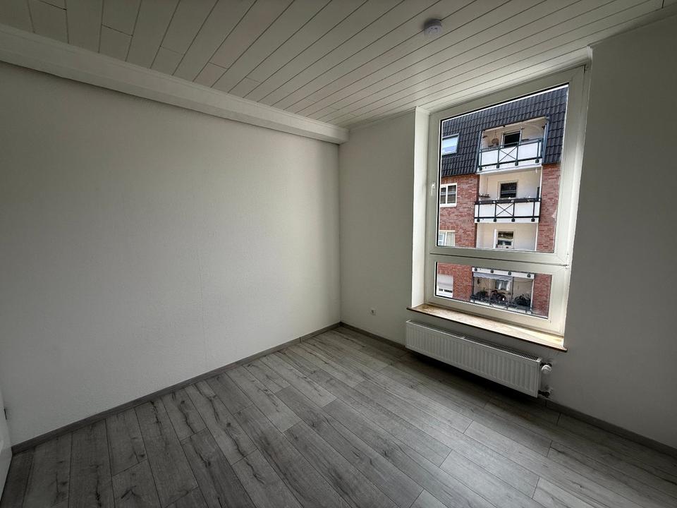 Etagenwohnung Mülheim an der Ruhr Menden-Holthausen - 3.5 Zimmer, 76 m&sup2;, 165.000&euro; | Angebot:27514316