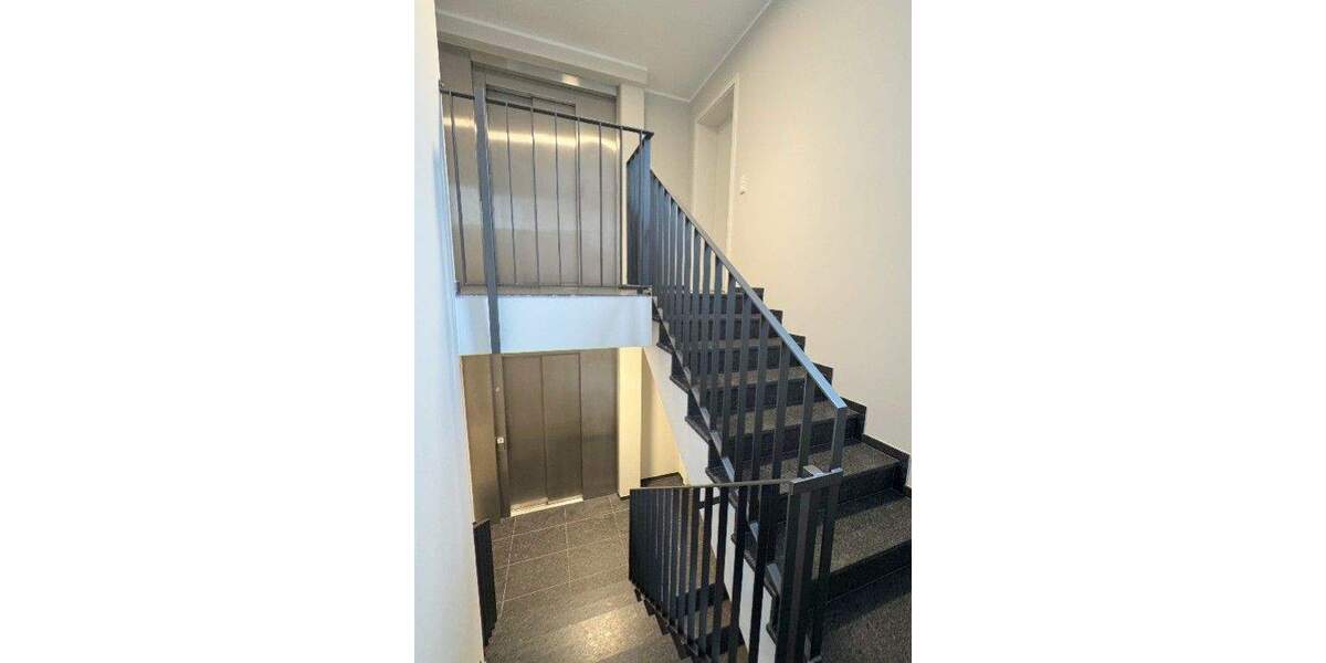 Etagenwohnung Düsseldorf Unterbilk - 3 Zimmer, 93 m&sup2;, 750.000&euro; | Angebot:25702075