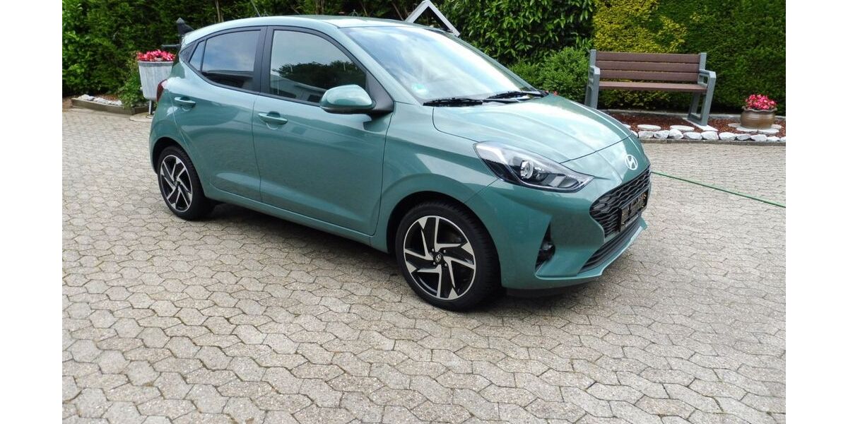 Hyundai i10 10.000 km 15.390 &euro; Velbert 42553