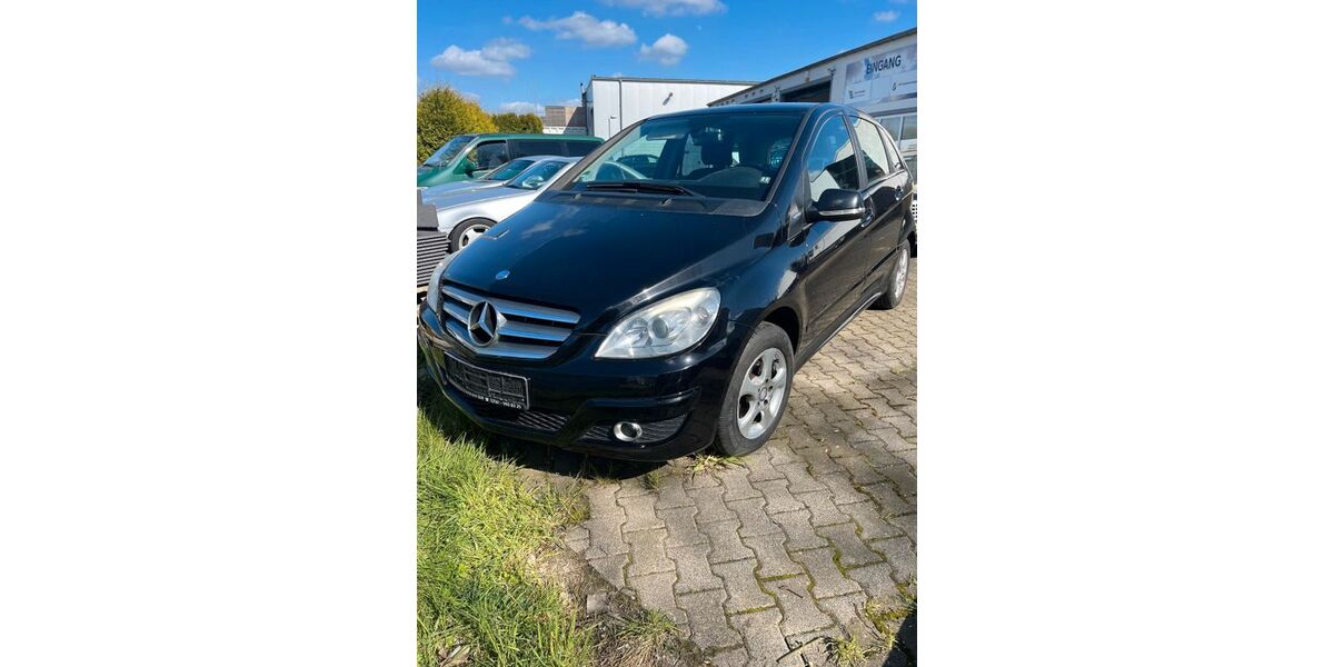 Mercedes-Benz B 180 267.000 km 1.600 &euro; Neuss 41472