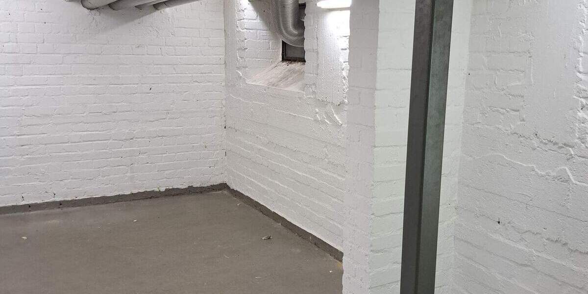 Gewerbeobjekt Duisburg Untermeiderich - 6 Zimmer, 380 m&sup2;, 3.200&euro; | Angebot:25799436