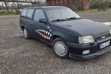 Opel Kadett 197.423 km 2.599 &euro; Moers 47447
