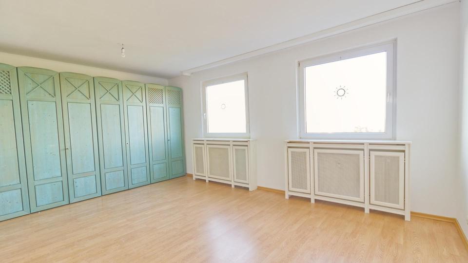 Etagenwohnung Wuppertal Gemarkung Elberfeld - 2 Zimmer, 80 m&sup2;, 800&euro; | Angebot:25978475
