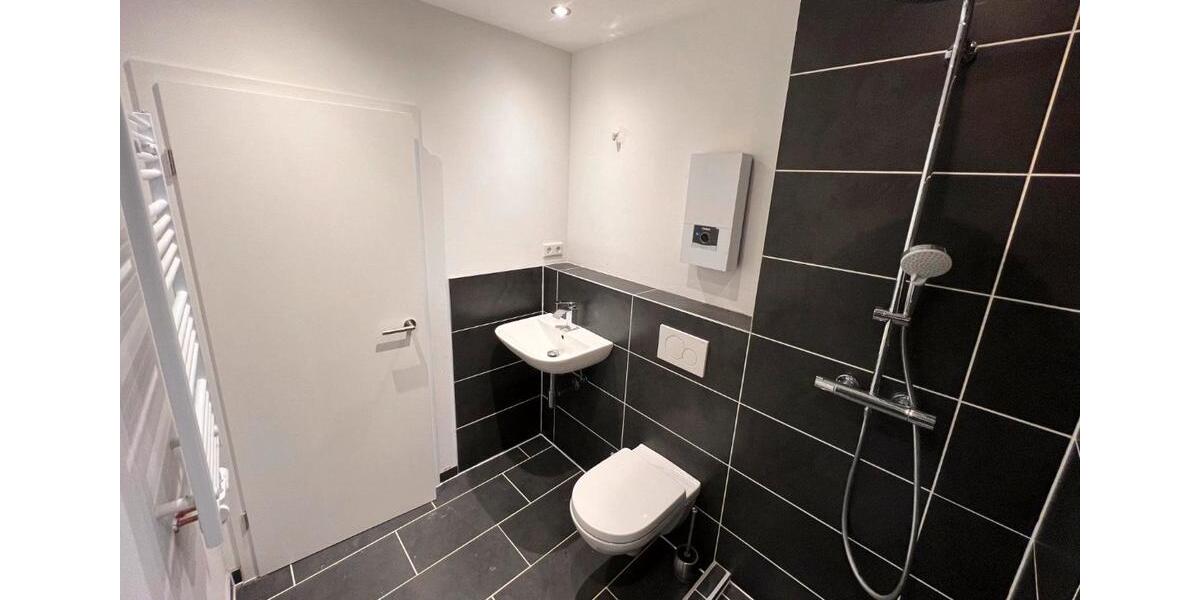 Etagenwohnung Remscheid Lüttringhausen - 4 Zimmer, 124 m&sup2;, 320.000&euro; | Angebot:27499378