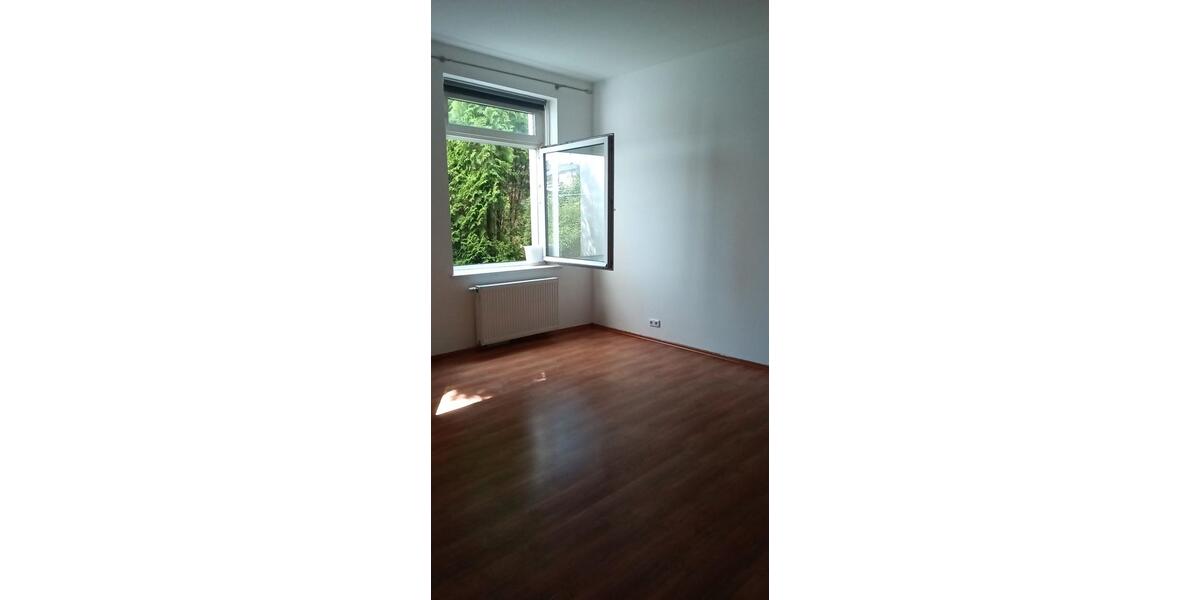 Etagenwohnung Velbert Velbert-Mitte - 3 Zimmer, 100 m&sup2;, 800&euro; | Angebot:26476732