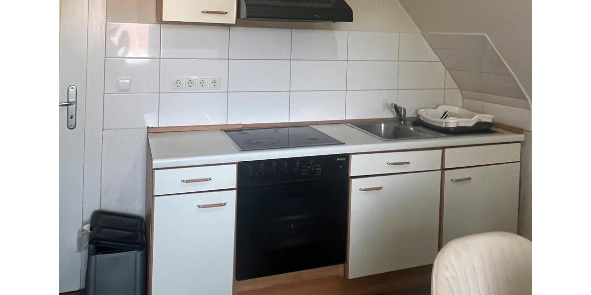 Dachgeschoßwohnung Heiligenhaus - 2 Zimmer, 44 m&sup2;, 600&euro; | Angebot:25545166
