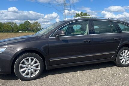 Skoda Superb 281.000 km 4.500 &euro; Krefeld 47809