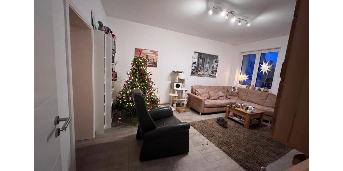 Etagenwohnung Hattingen - 5 Zimmer, 125 m&sup2;, 1.200&euro; | Angebot:25650066