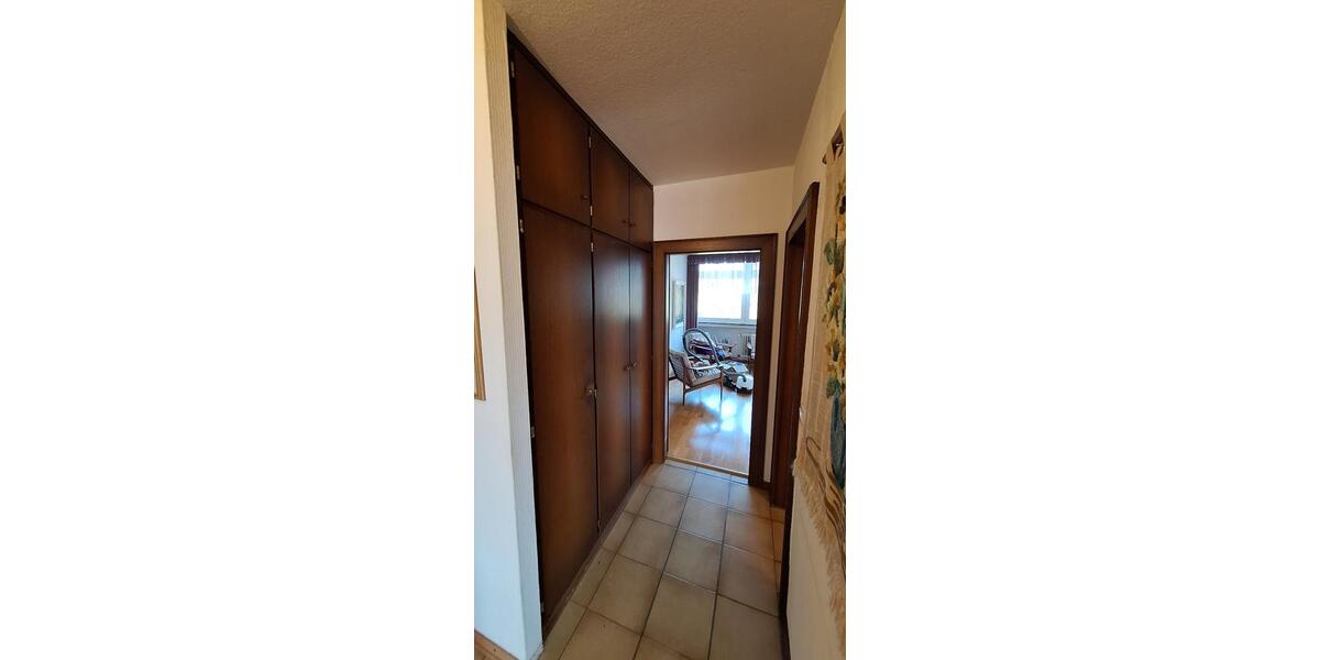Etagenwohnung Dormagen - 3 Zimmer, 87 m&sup2;, 210.000&euro; | Angebot:27096102