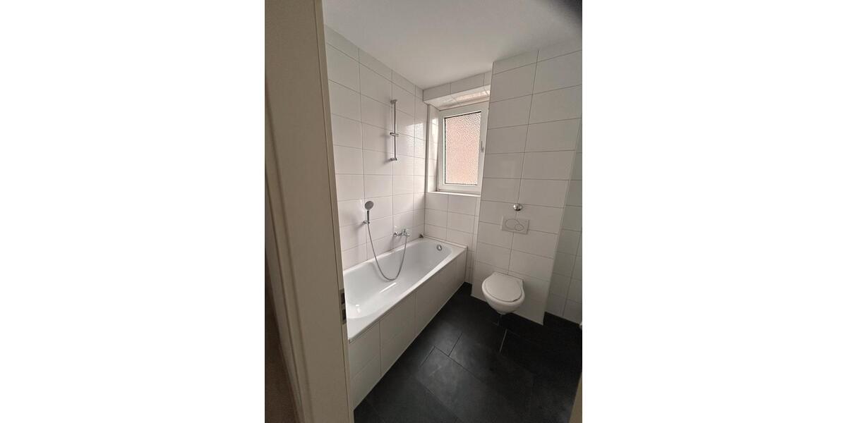 Etagenwohnung Duisburg Hamborn - 3 Zimmer, 75 m&sup2;, 580&euro; | Angebot:27553702
