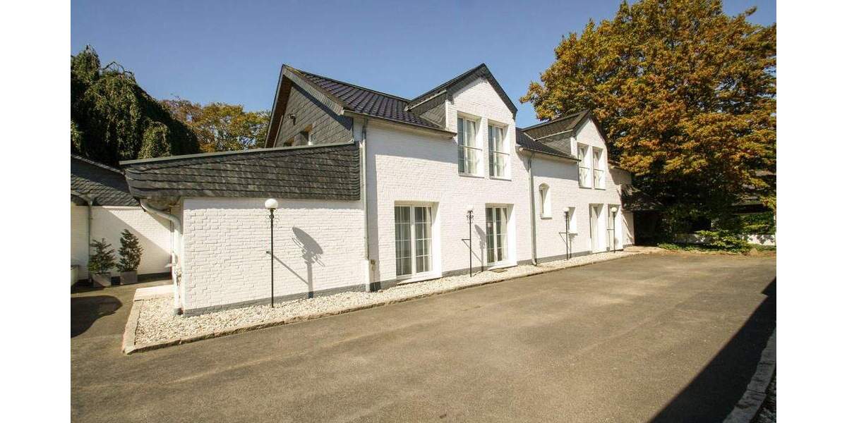 Einfamilienhaus Willich - 7 Zimmer, 331 m&sup2;, 999.500&euro; | Angebot:25688856