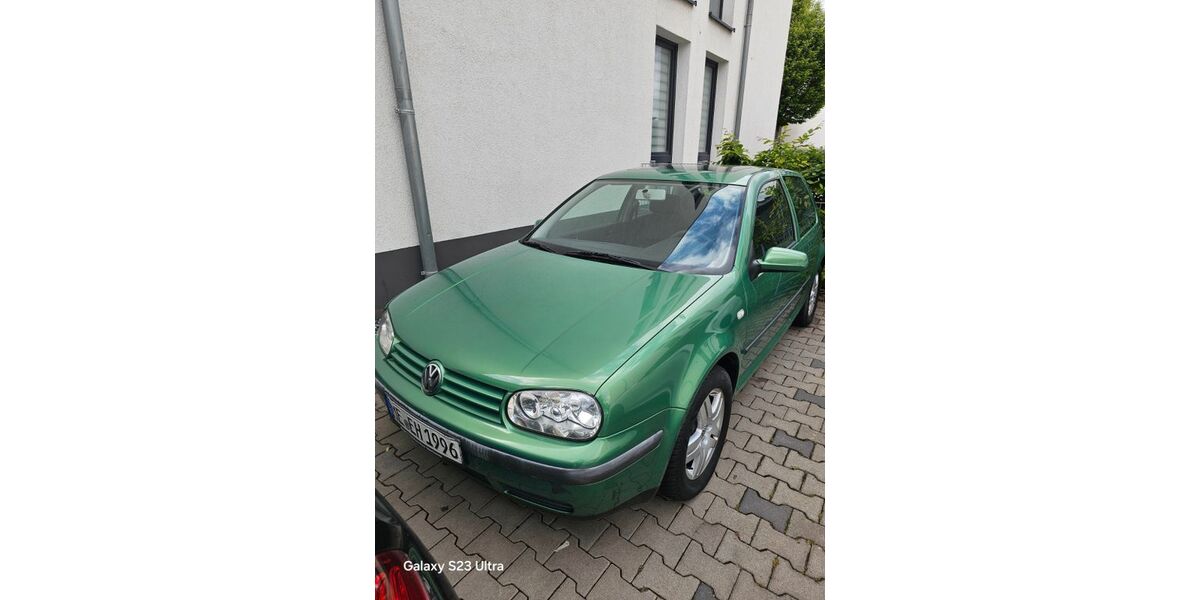 VW Golf 218.757 km 1.499 &euro; Duisburg 47137