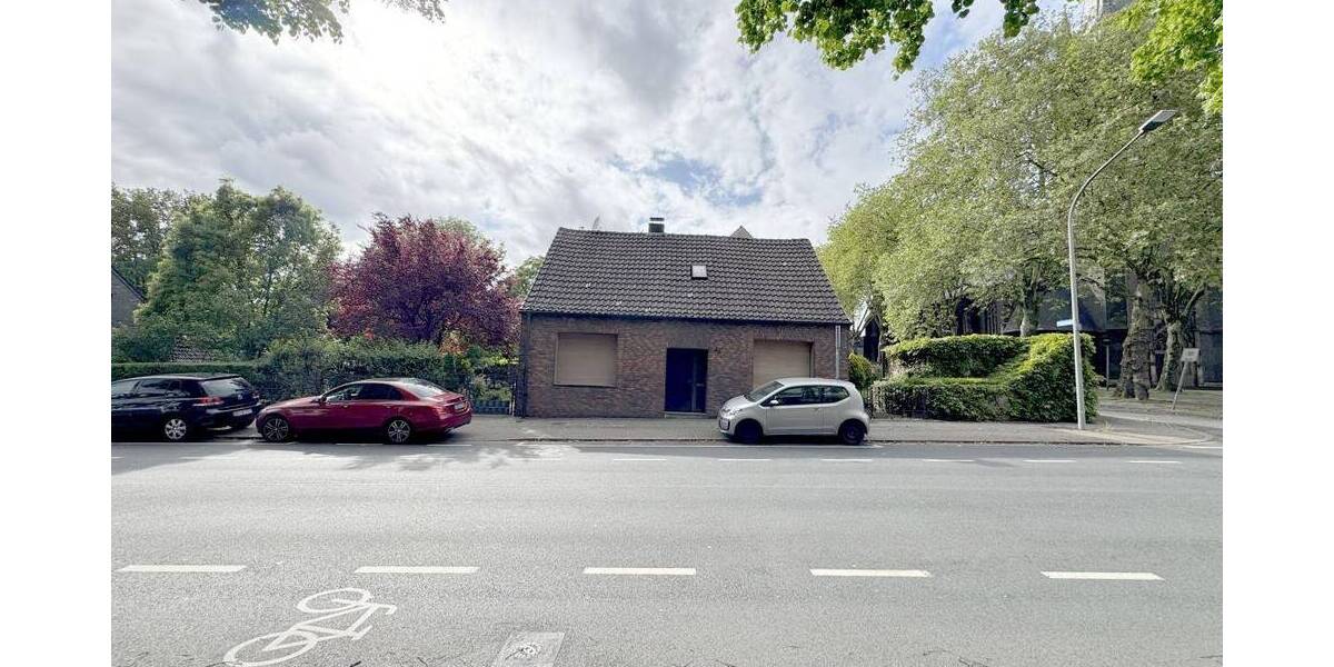 Einfamilienhaus Oberhausen Sterkrade-Mitte - 8 Zimmer, 145 m&sup2;, 275.000&euro; | Angebot:26572490