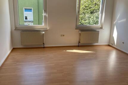 Wohnung Essen Stadtbezirk III - 1 Zimmer, 50 m&sup2;, 400&euro; | Angebot:27542456