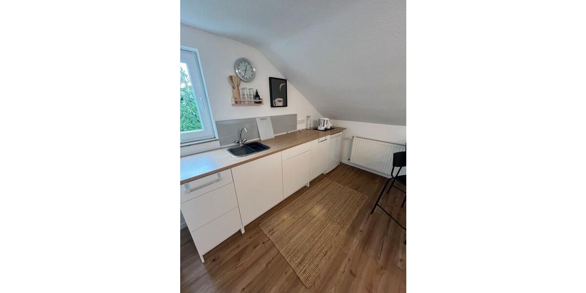 Dachgeschoßwohnung Essen Stadtbezirk II - 2.5 Zimmer, 55 m&sup2;, 890&euro; | Angebot:26007077