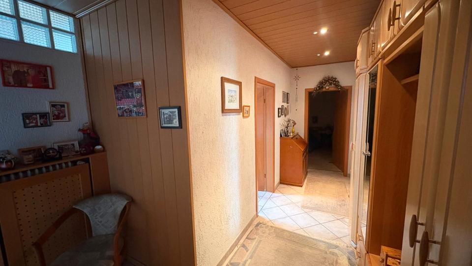 Etagenwohnung Oberhausen - 2.5 Zimmer, 76 m&sup2;, 149.000&euro; | Angebot:27180939