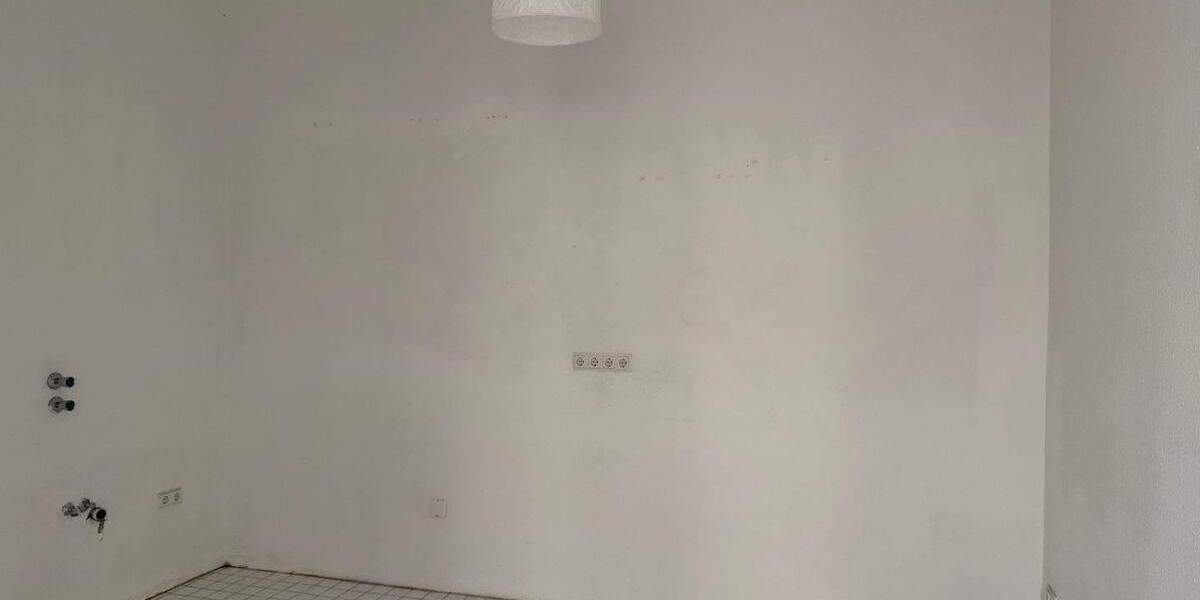 Etagenwohnung Duisburg Dellviertel - 3 Zimmer, 93 m&sup2;, 590&euro; | Angebot:25927892