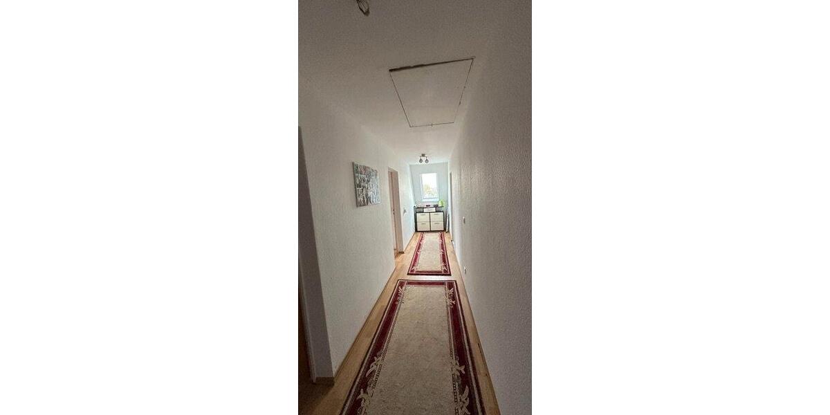 Dachgeschoßwohnung Duisburg Duisburg-Mitte - 5 Zimmer, 140 m&sup2;, 1.500&euro; | Angebot:26421993