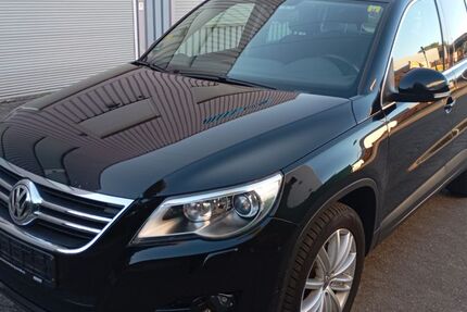 VW Tiguan 133.326 km 7.900 &euro; Düsseldorf 40219