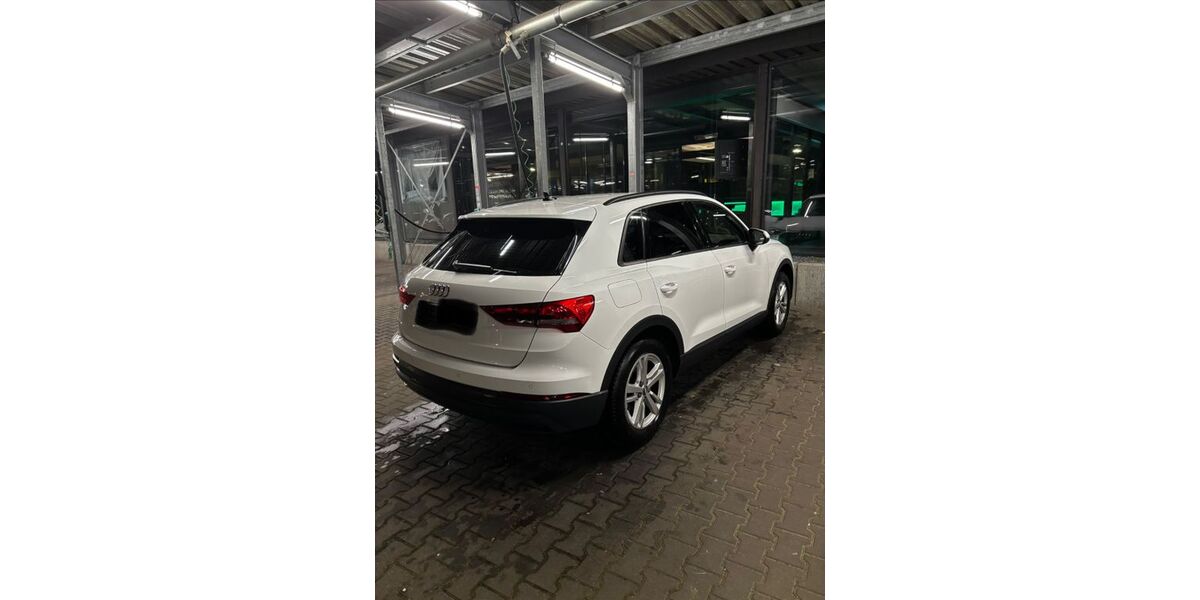 Audi Q3 59.000 km 21.900 &euro; korschenbroich 41352
