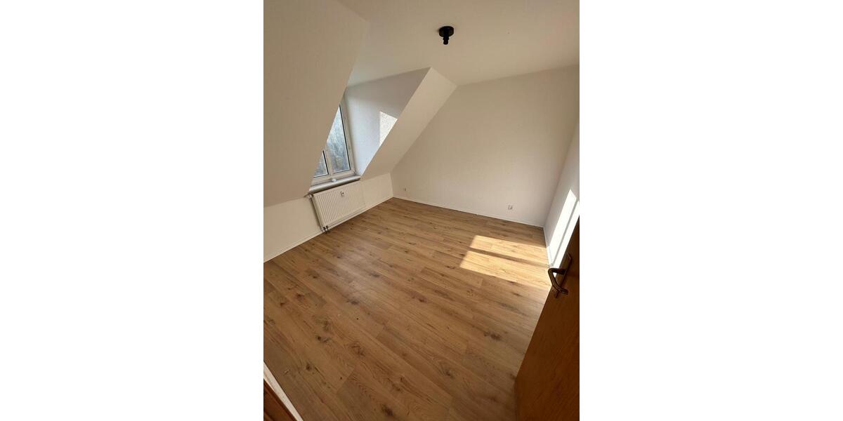 Etagenwohnung Wuppertal Arrenberg - 2 Zimmer, 35 m&sup2;, 380&euro; | Angebot:25542381