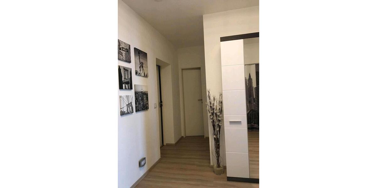 Etagenwohnung Krefeld Gartenstadt - 3 Zimmer, 82 m&sup2;, 215.000&euro; | Angebot:27178342