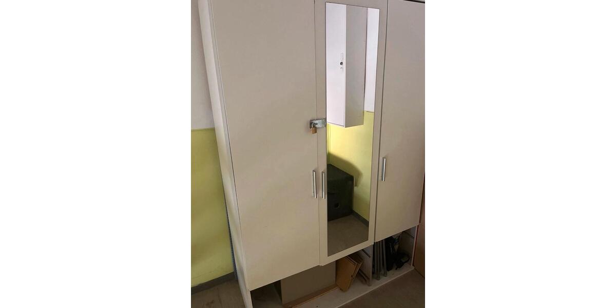 Dachgeschoßwohnung Essen Stadtkern - 2 Zimmer, 40 m&sup2;, 365&euro; | Angebot:27537479