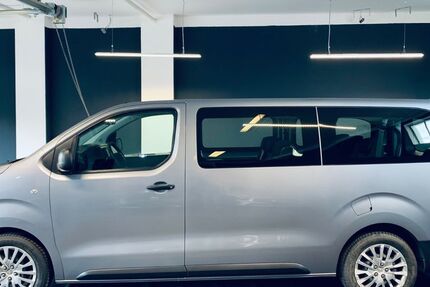 Opel Vivaro 49.700 km 20.999 &euro; Hilden 40723