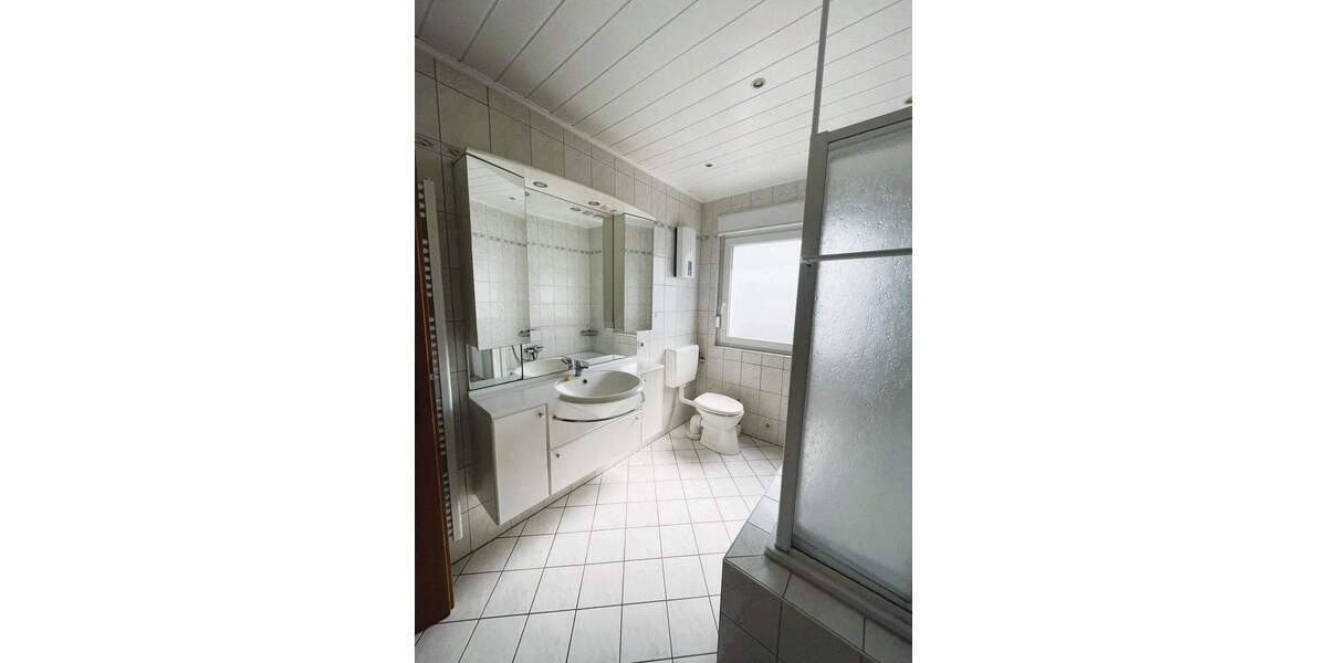 Etagenwohnung Essen Bedingrade - 3 Zimmer, 73 m&sup2;, 640&euro; | Angebot:25662718