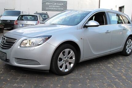 Opel Insignia 68.220 km 7.399 &euro; Düsseldorf 40593