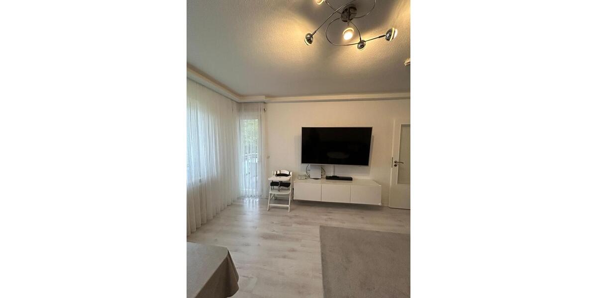 Etagenwohnung Duisburg Mittelmeiderich - 3.5 Zimmer, 65 m&sup2;, 120.000&euro; | Angebot:26585396
