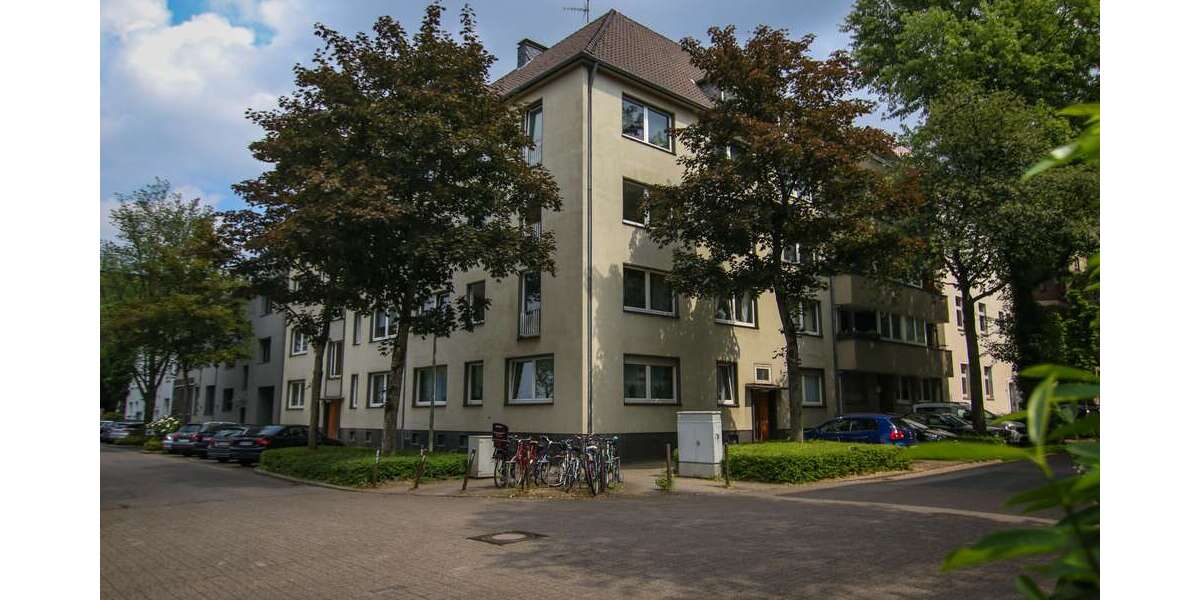 Etagenwohnung Essen Stadtbezirk II - 3 Zimmer, 81 m&sup2;, 830&euro; | Angebot:26585405