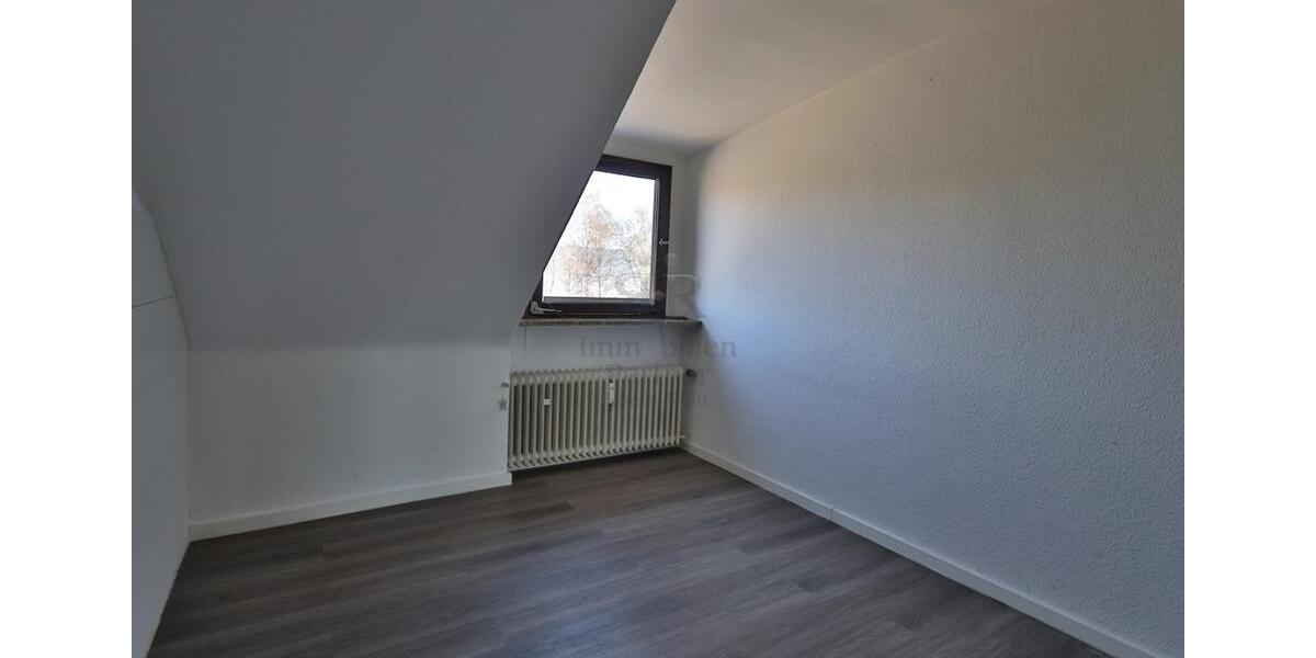 Dachgeschoßwohnung Oberhausen Alt-Oberhausen - 2 Zimmer, 56 m&sup2;, 460&euro; | Angebot:25850540