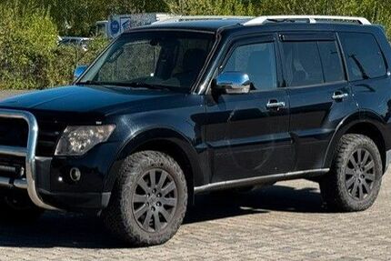 Mitsubishi Pajero 247.722 km 8.999 &euro; Wuppertal 42389