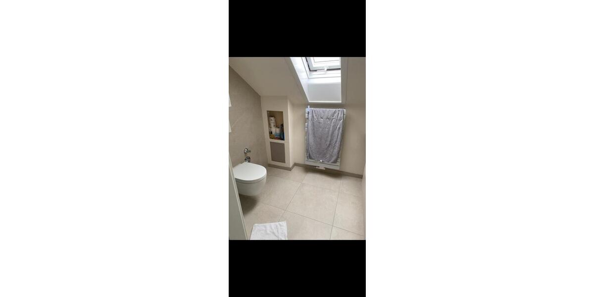 Dachgeschoßwohnung Ratingen Tiefenbroich - 2 Zimmer, 57 m&sup2;, 199.000&euro; | Angebot:26634598
