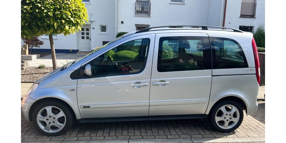 Mercedes-Benz Vaneo 107.000 km 4.799 &euro; Essen 45277