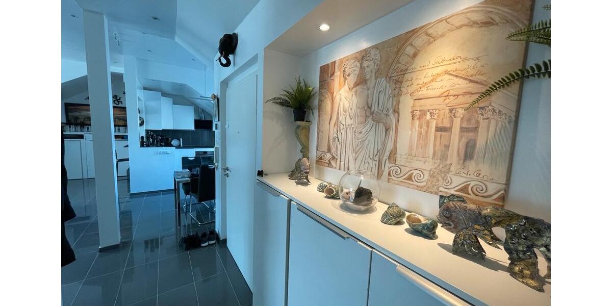 Dachgeschoßwohnung Essen Frillendorf - 3 Zimmer, 96 m&sup2;, 229.000&euro; | Angebot:27044145