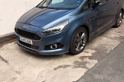Ford S-Max 112.000 km 22.990 &euro; Düsseldorf 40215