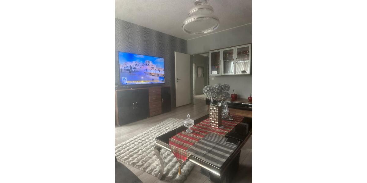 Etagenwohnung Duisburg Walsum - 5.5 Zimmer, 130 m&sup2;, 240.000&euro; | Angebot:23205437